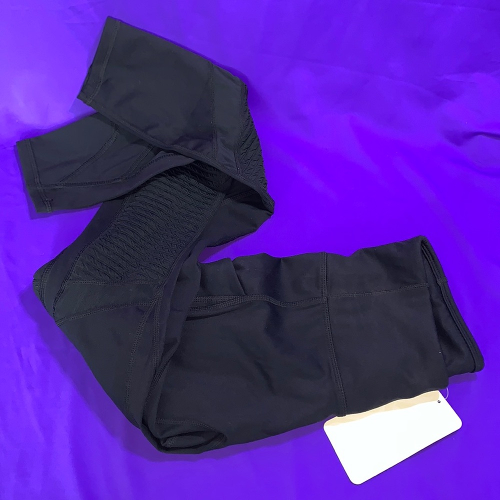 Fab Hi-Waist Motion365 Moto 7/8 Crop Leggings NWT